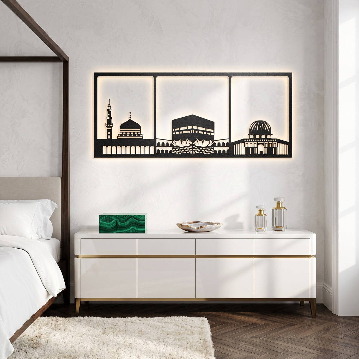 Metalna zidna dekoracija Kaba 60x32 cm